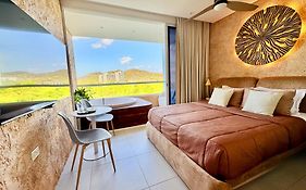 Suite Con Jacuzzi Privado Vista A Reserva Y Mar